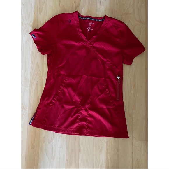 Koi Lite Scrubs - Picture 2 of 5